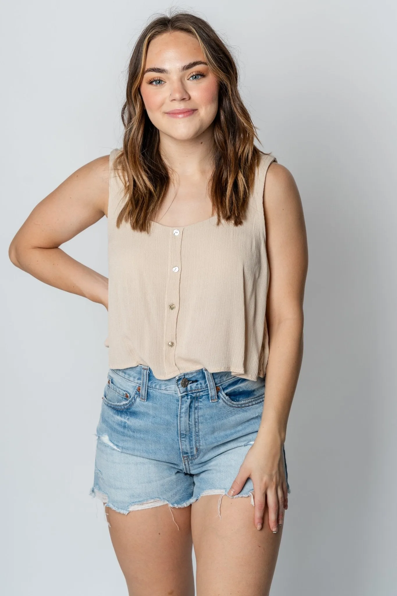Cropped button tank top cream