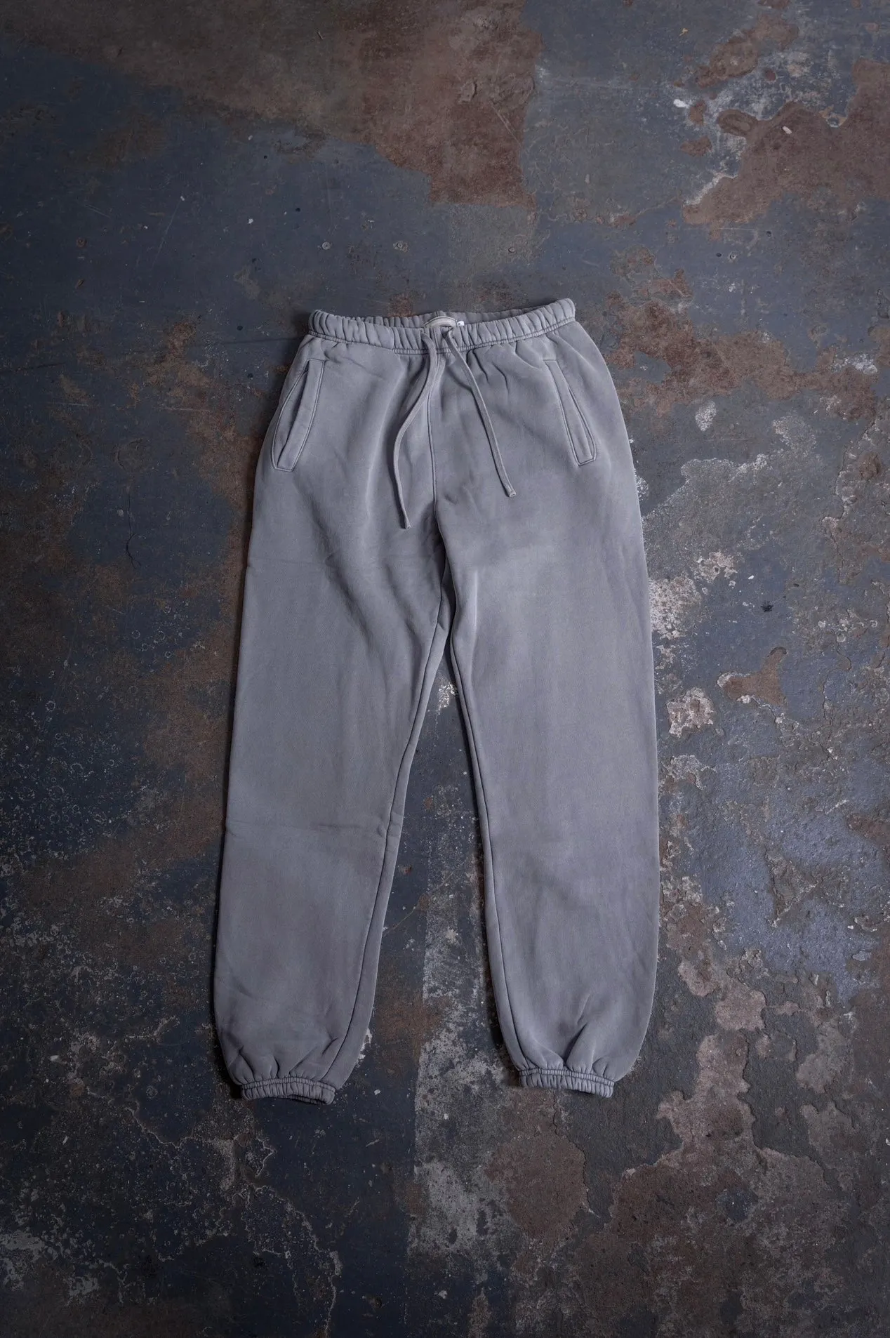 Everyday Sweatpants Washed Cement