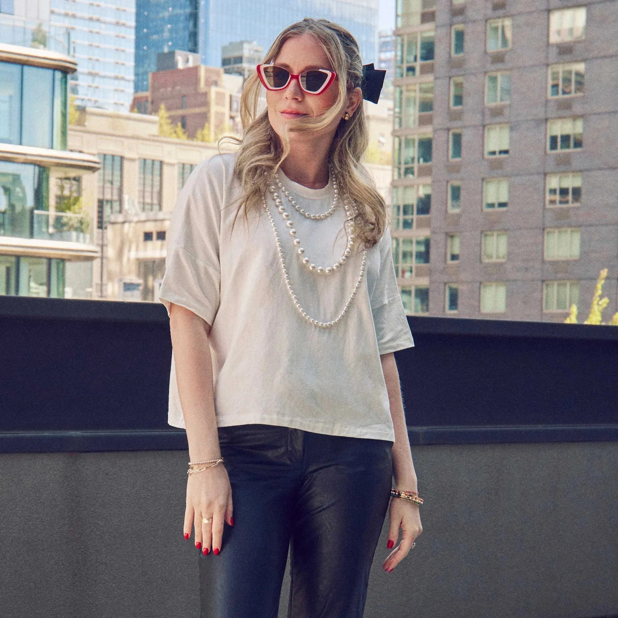 Lele Sadoughi Ivory Short- Sleeve Pearl Strand Tee