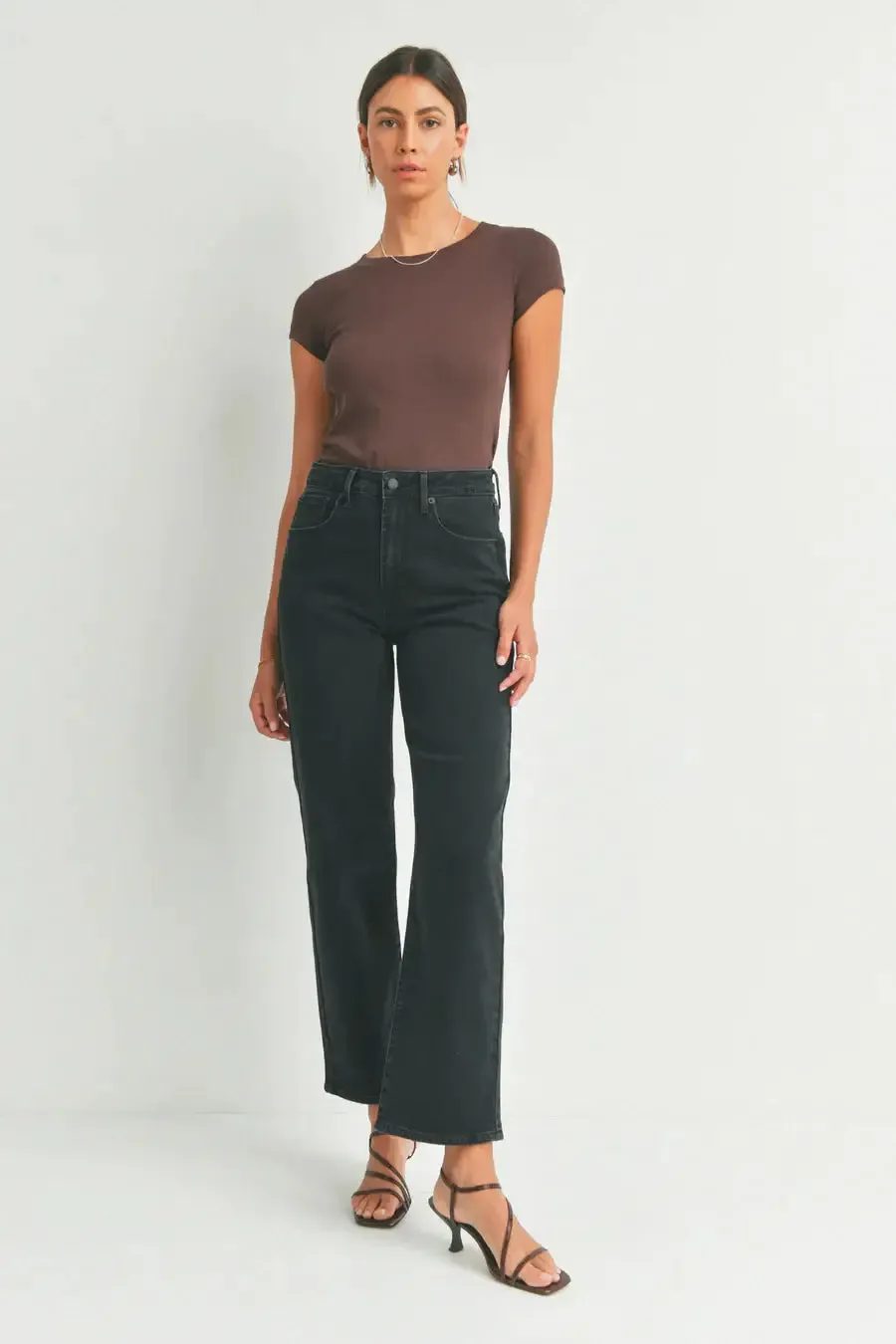 RELAXED FIT STRAIGHT LEG DENIM JEANS