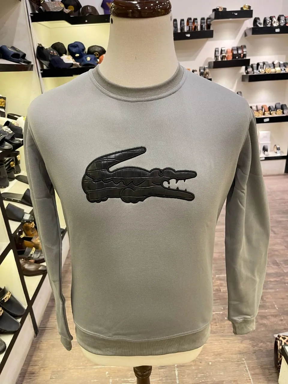 SWEATSHIRTS -20